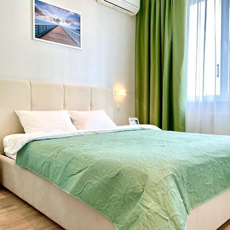 Navit Luxury Apartments With Breakfast Near The Railway Station, The City Center And The Park Kiev Exterior foto